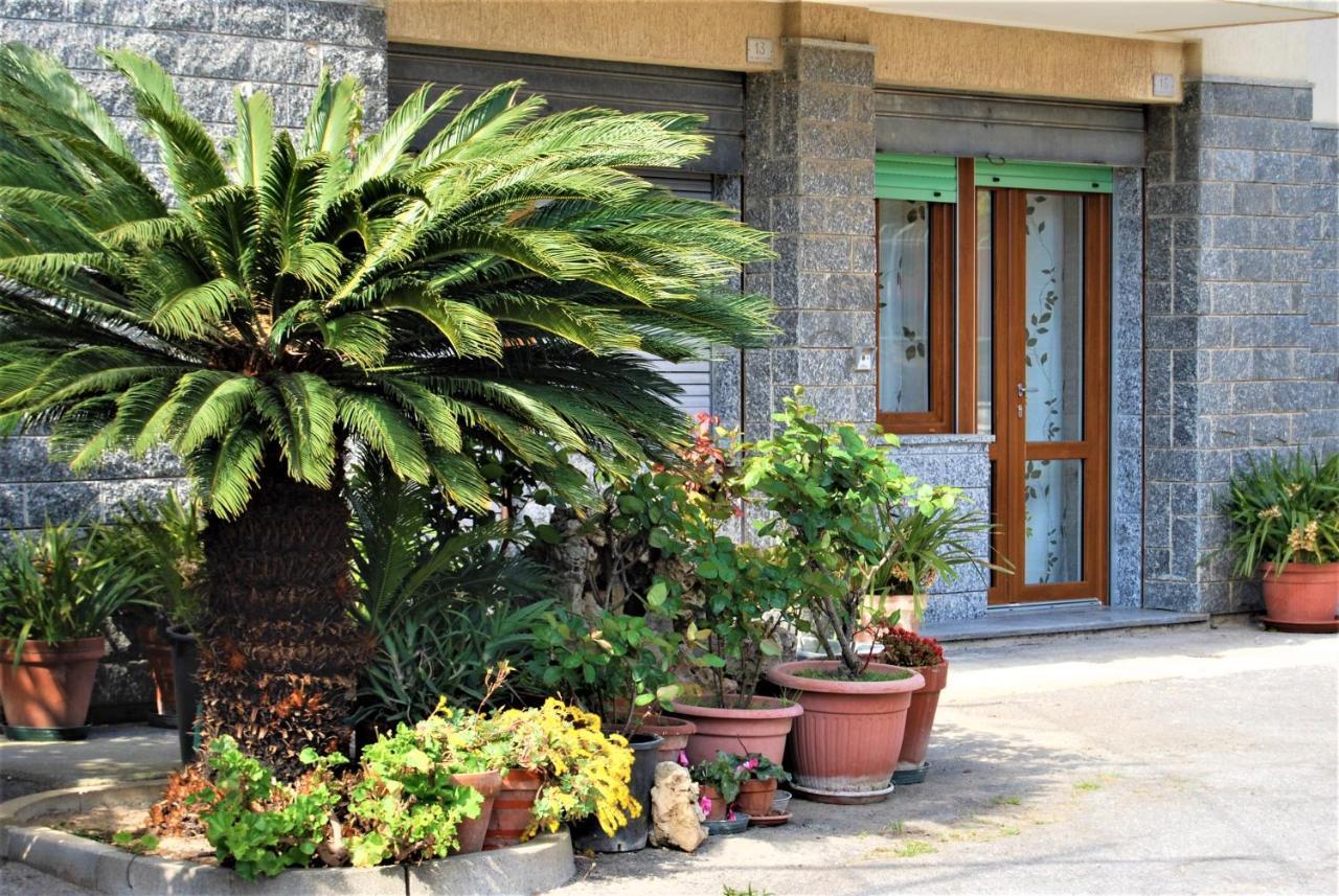 Case Di Rosita Pietra Ligure Exteriör bild